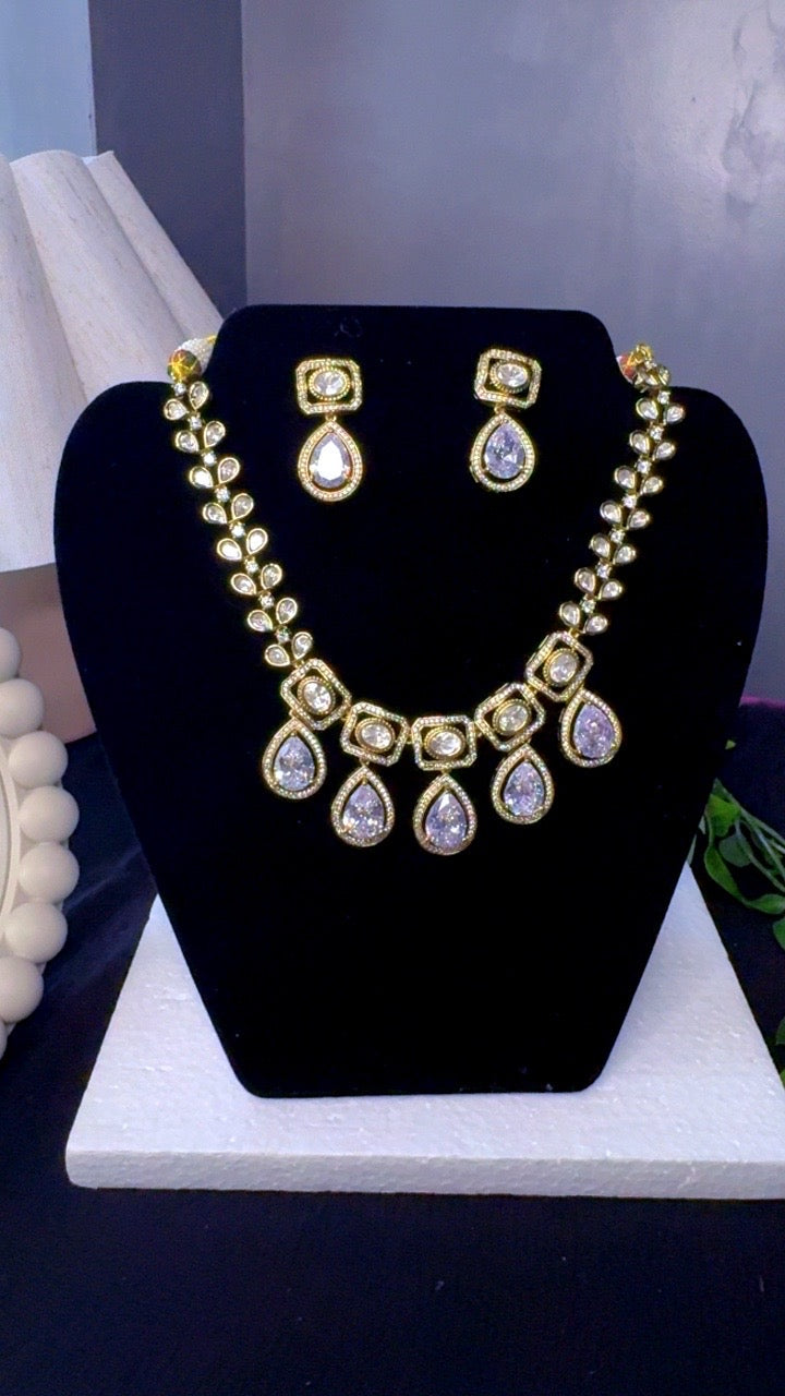 ✨ Elegant Crystal Drop Necklace Set