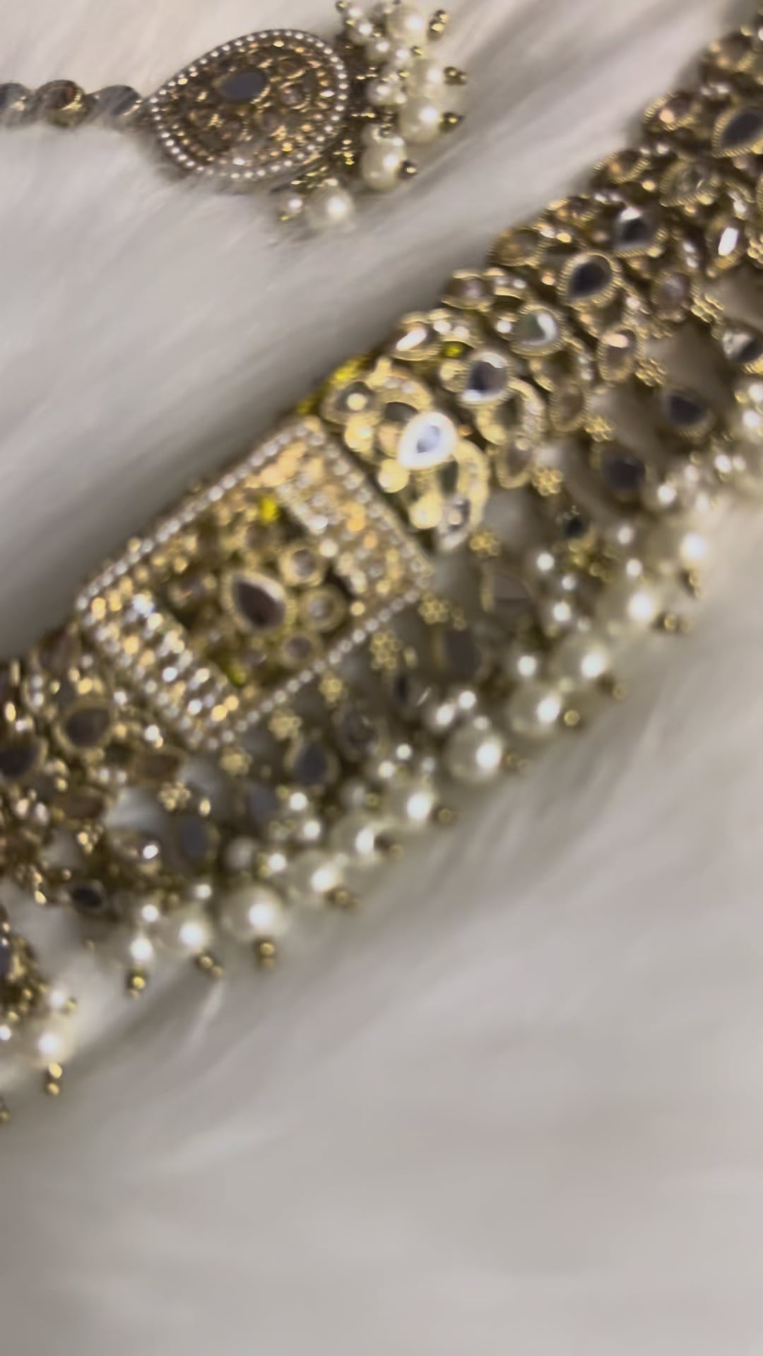 Royal Gold-Tone Bridal  Set with Jhumka Earrings & Maang Tikka – Pearl Drop Design
